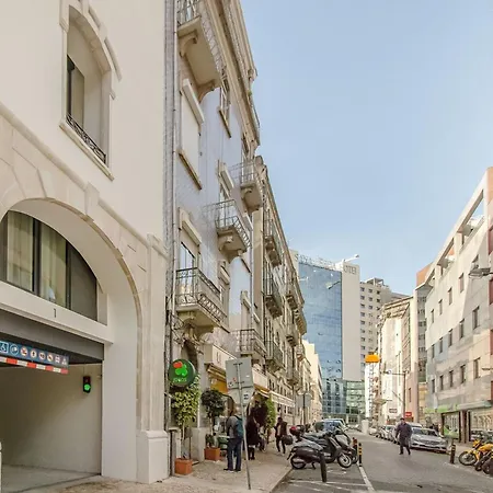 Marques De Pombal Metropolitan Flat-2
